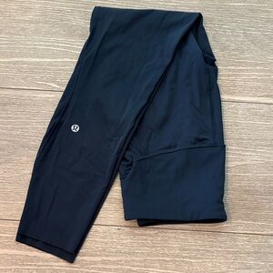 Lululemon Navy Wunder Train Leggings Size 6